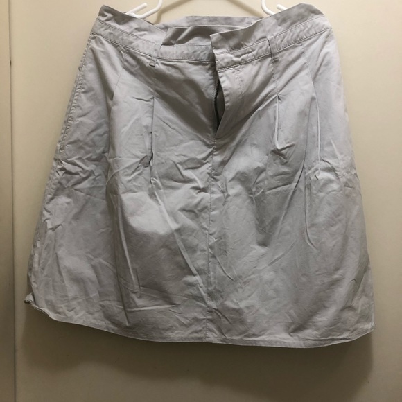 Clothes - Picture 6 of 16